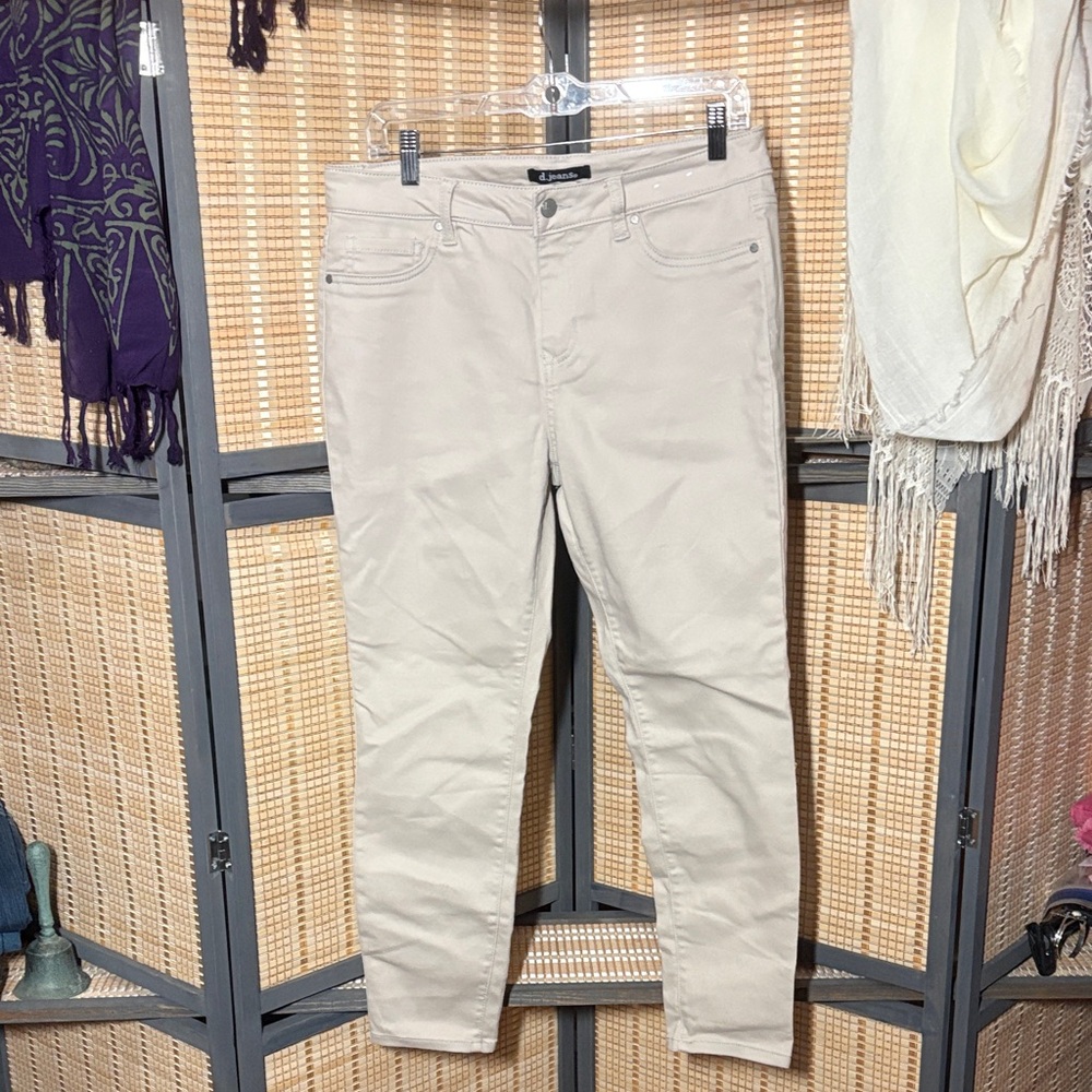 D. Jeans Light Beige Skinny Jeans